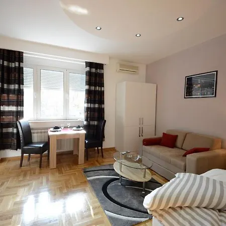 Politika Apartment *